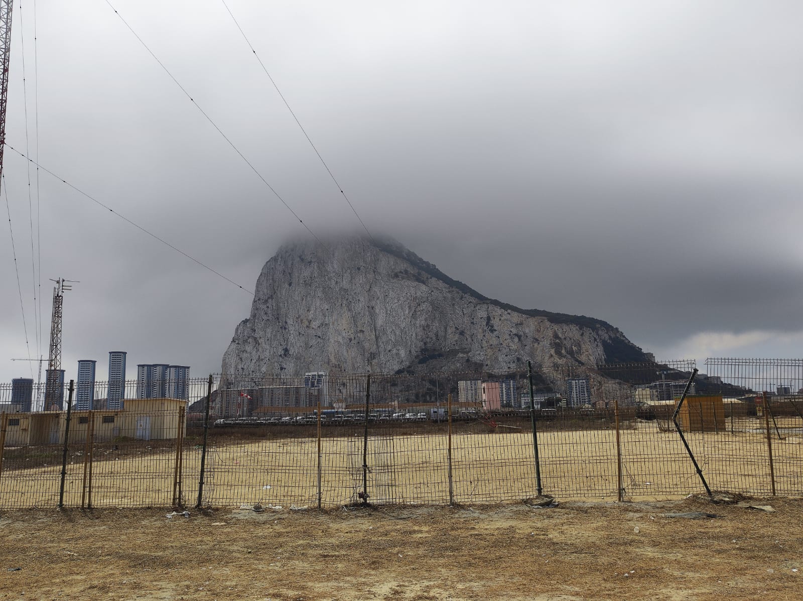 La boina del Peñón de Gibraltar, una nube única en el mundo