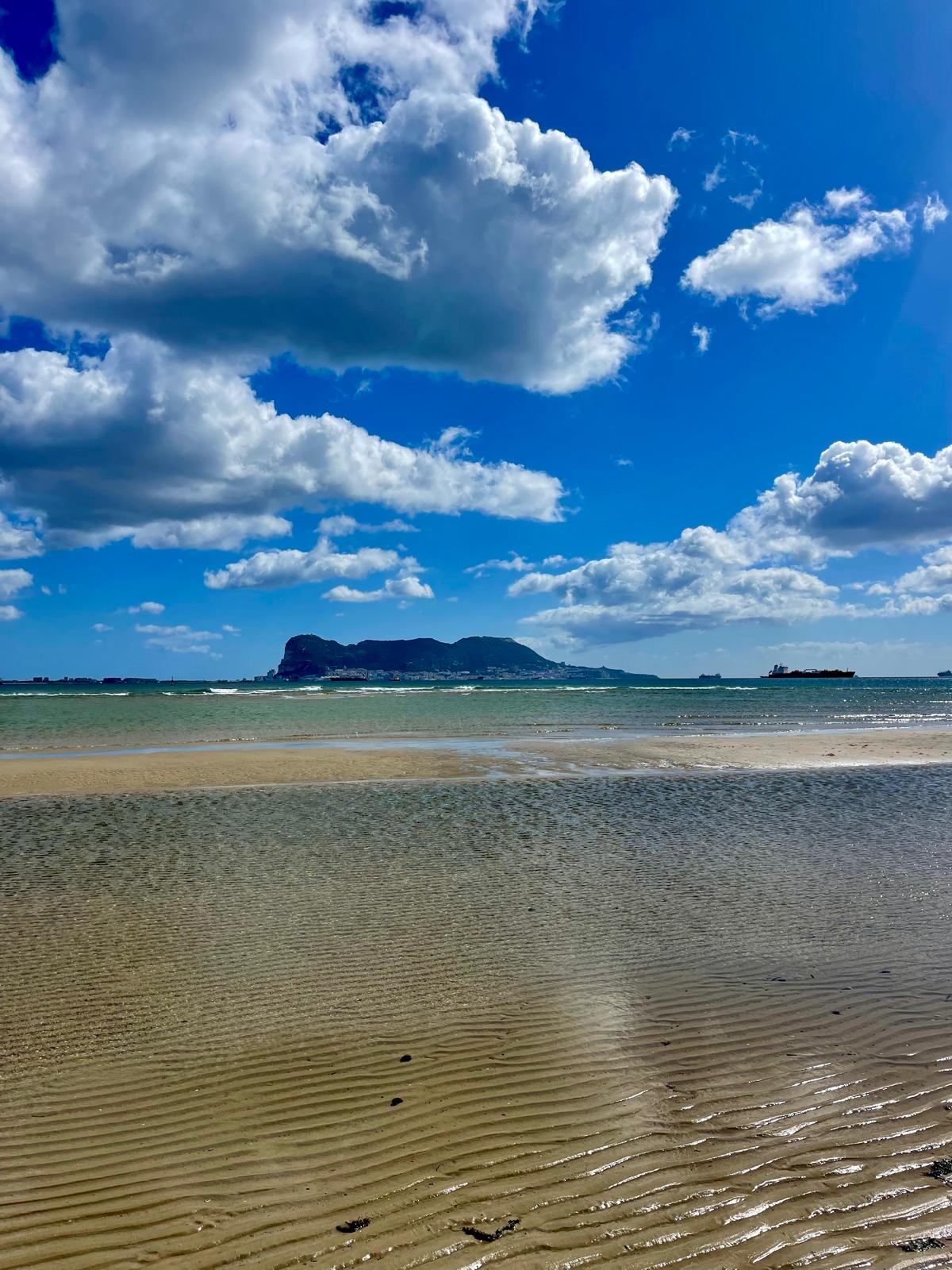 Cádiz registra la temperatura media más fresca de Andalucía en agosto de 2024. FOTO: Playa de Palmones. Cádiz registra la temperatura media más fresca de Andalucía en agosto de 2024. FOTO: Playa de Palmones.