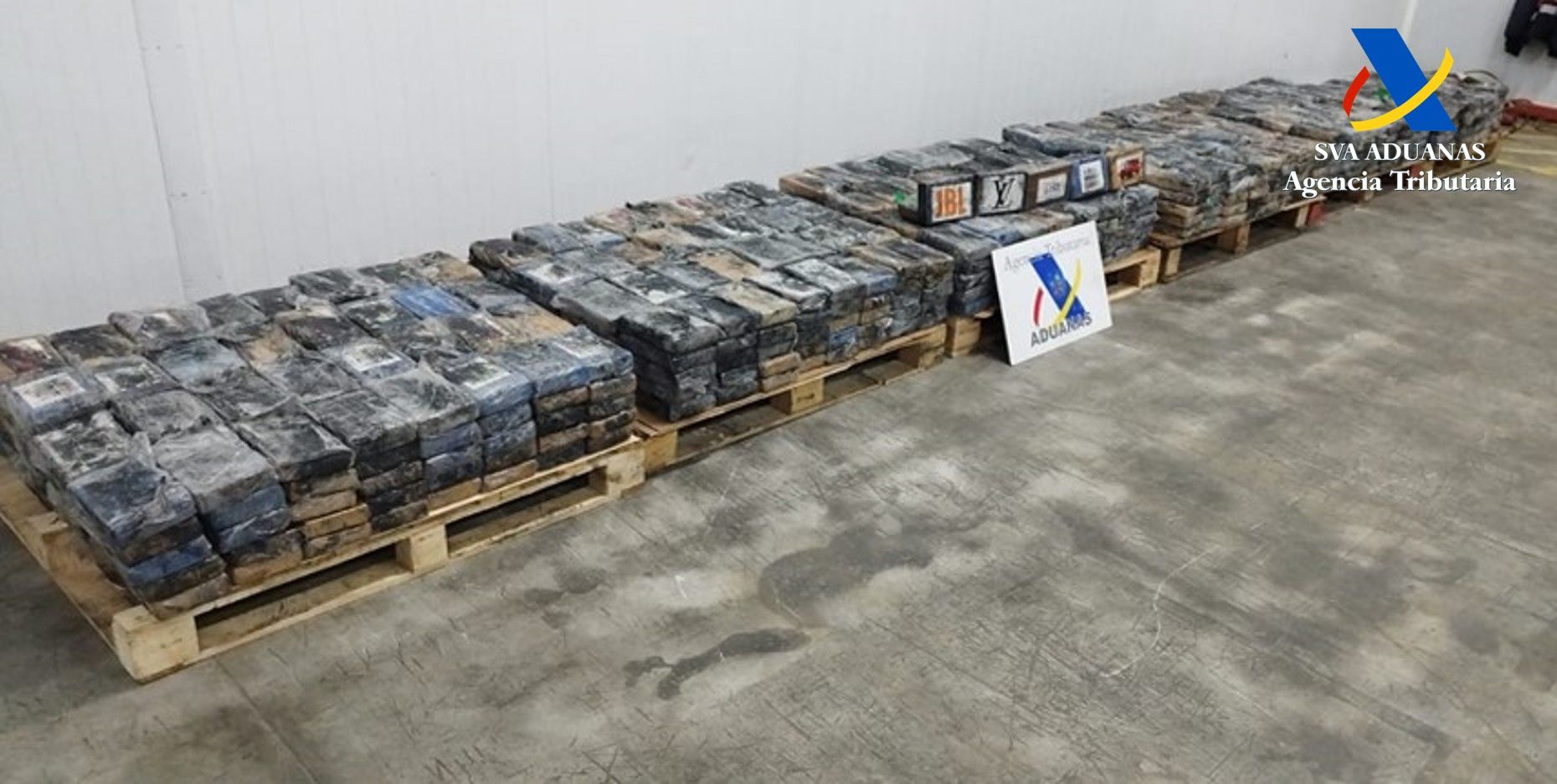 Intervenida en el puerto de Algeciras más de una tonelada de cocaína oculta en un contenedor de piñas