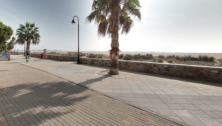 El Paseo Marítimo de Tarifa. Imagen de Google Maps. Tarifa probará la eficacia de los mensajes de alerta en el simulacro provincial de tsunami