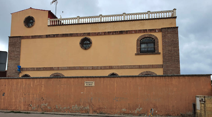 Vivienda ilegal en avenida Diputación.