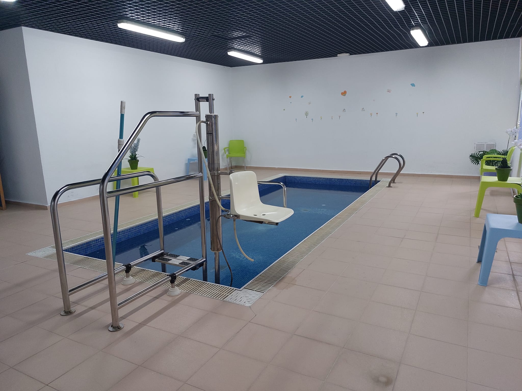El colegio Virgen de la Esperanza podrá hacer uso de su piscina terapéutica este curso.