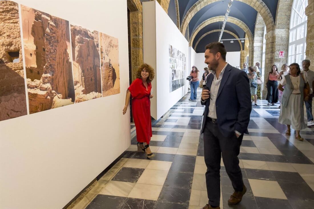 CádizAlDía.- Diputación expone los Estratos históricos de la costa del Estrecho desde diferentes expresiones de arte