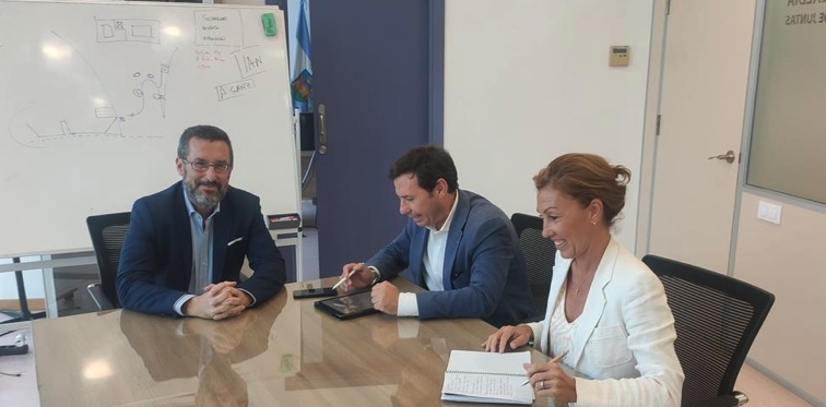 Franco aborda con la nueva delegada territorial Tania Barcelona proyectos de desarrollo para La Línea.