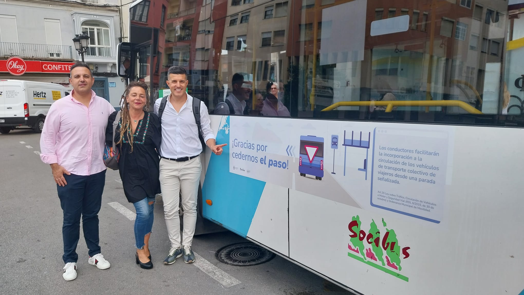 Los usuarios de los autobuses en La Línea podrán localizarlos en tiempo real gracias a una app.