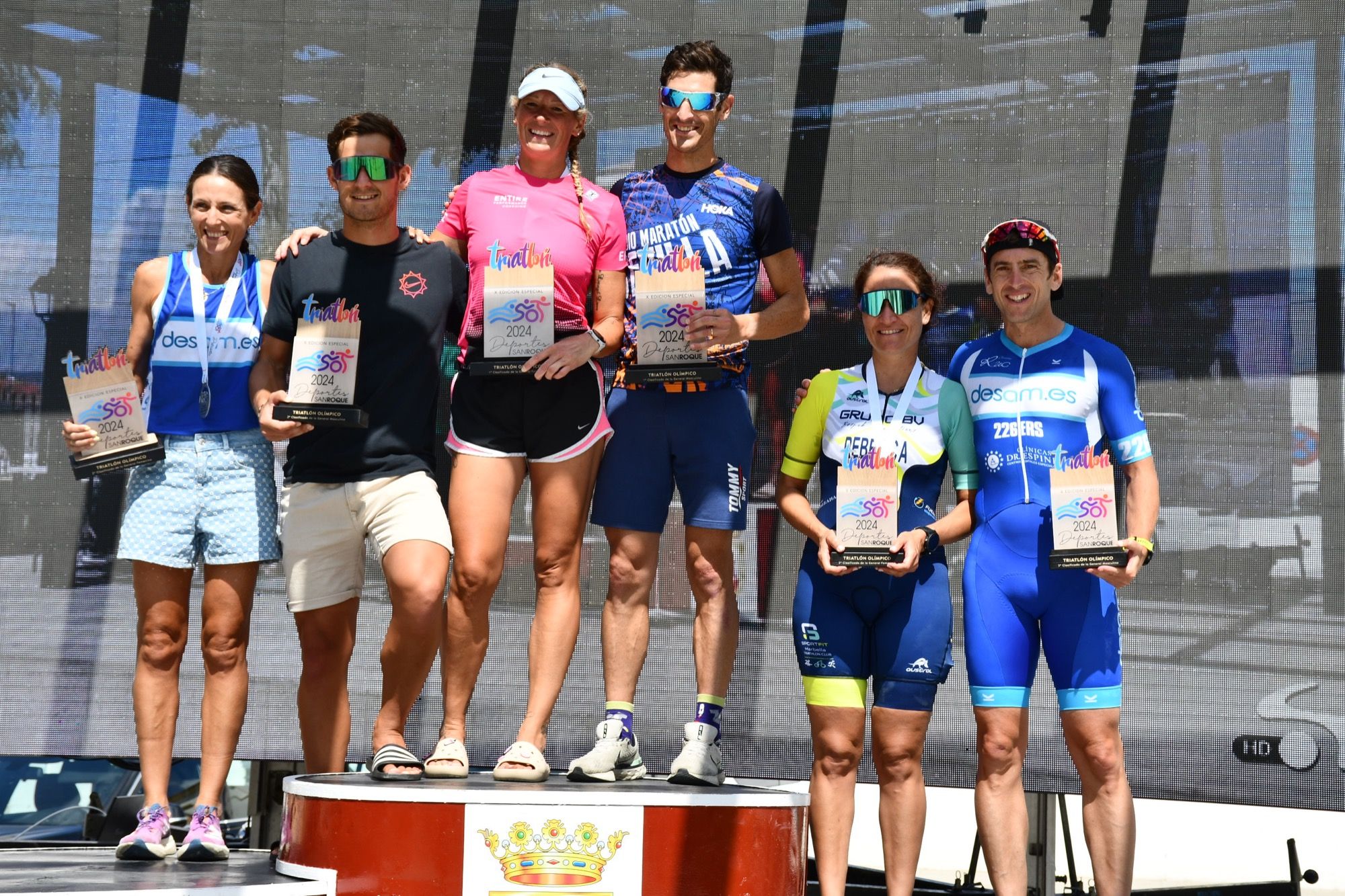 Un centenar de deportistas participa en el X Triatlón de 'San Roque Ciudad de los Desafíos'