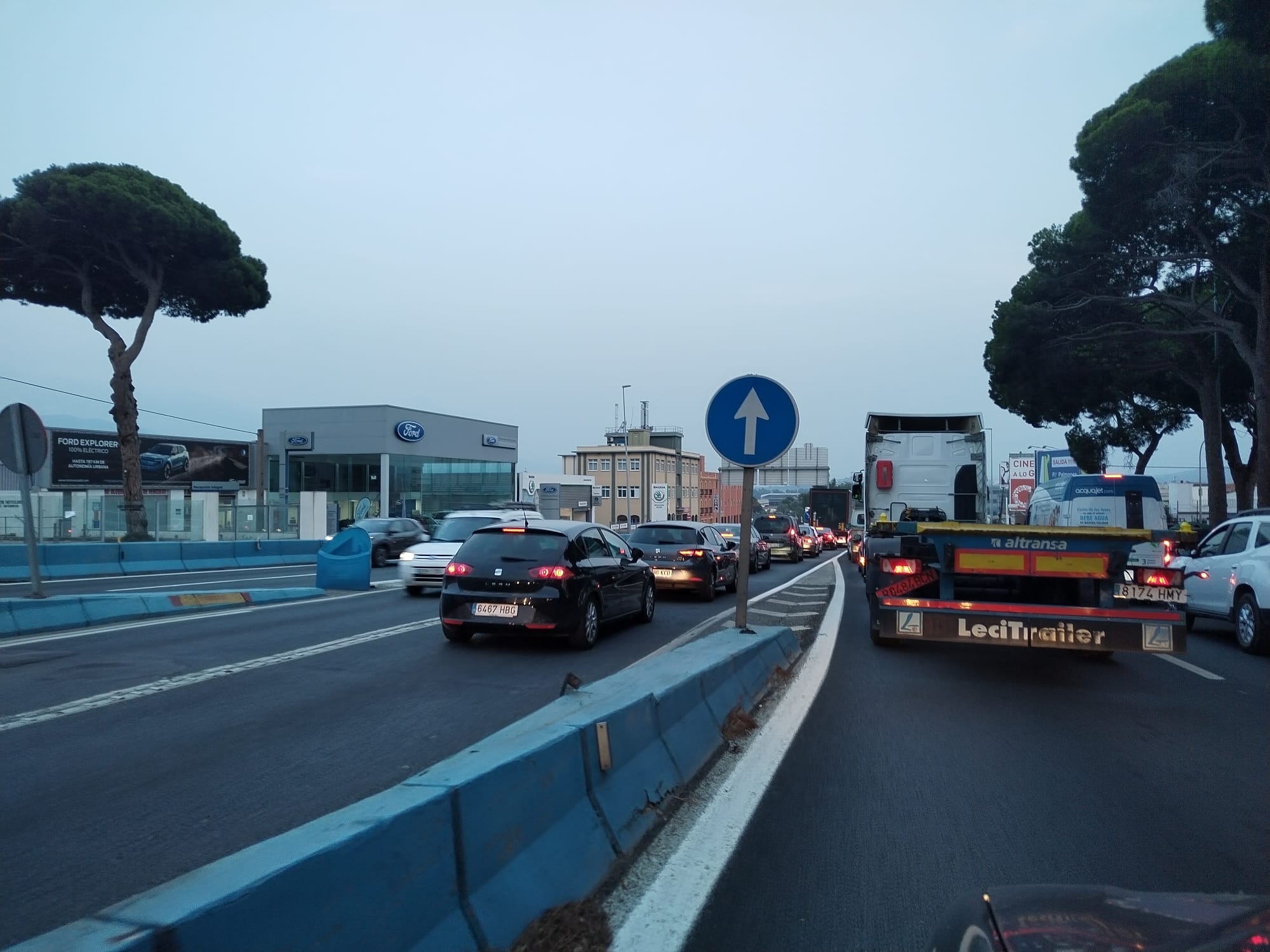 Retenciones a la salida de Algeciras en la mañana de este lunes debido al accidente.