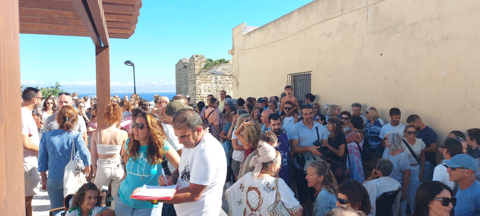 Tarifa se moviliza el 5 de abril por el derecho a una vivienda digna