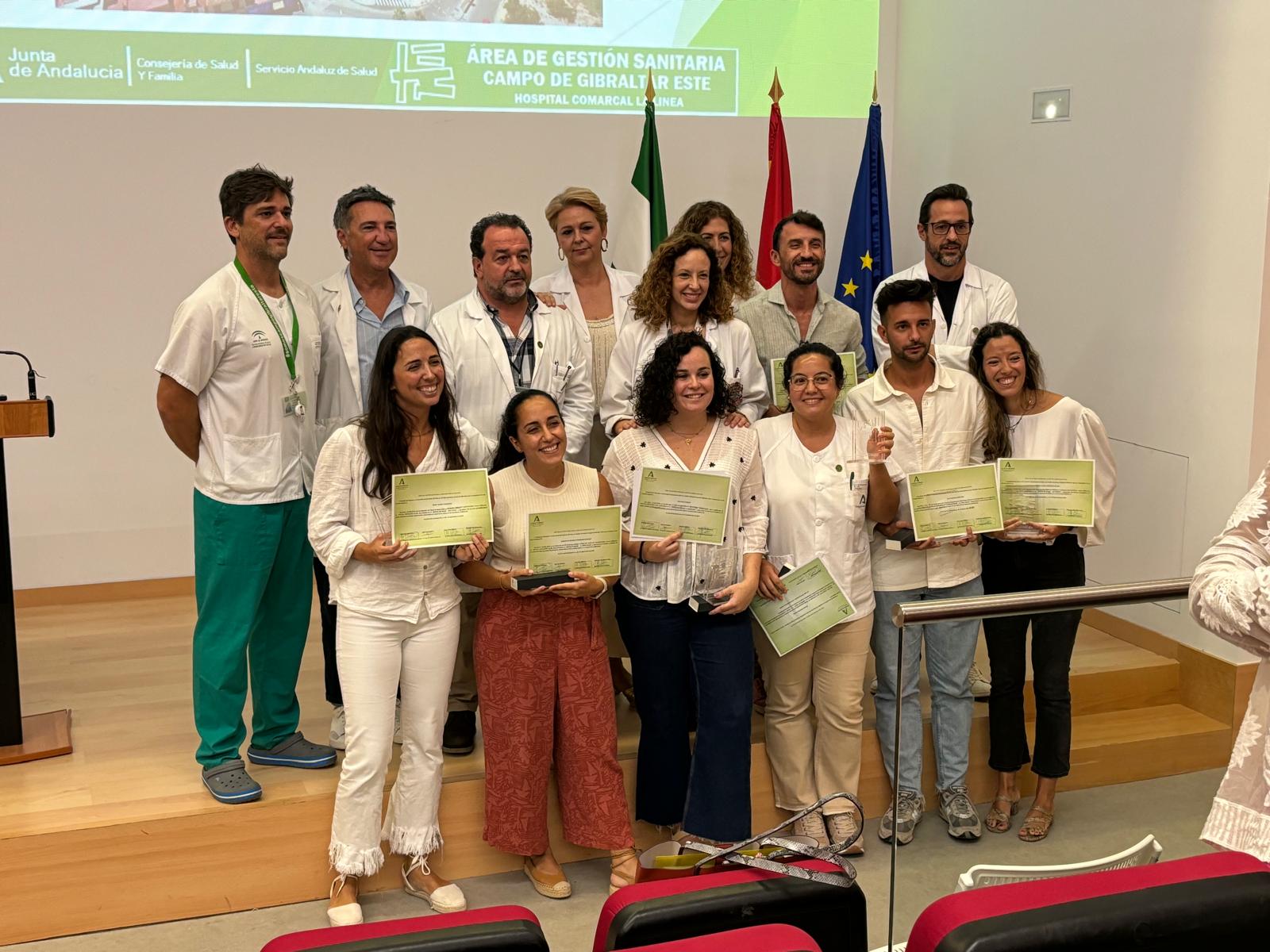 El área sanitaria este de Algeciras homenajea a diez residentes tras su periodo de formación
