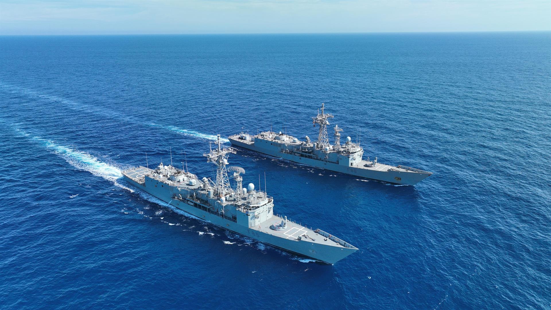 Buques de la Armada desplegados en un ejercicio avanzado en el Estrecho de Gibraltar y mar de Alborán - LA ARMADA