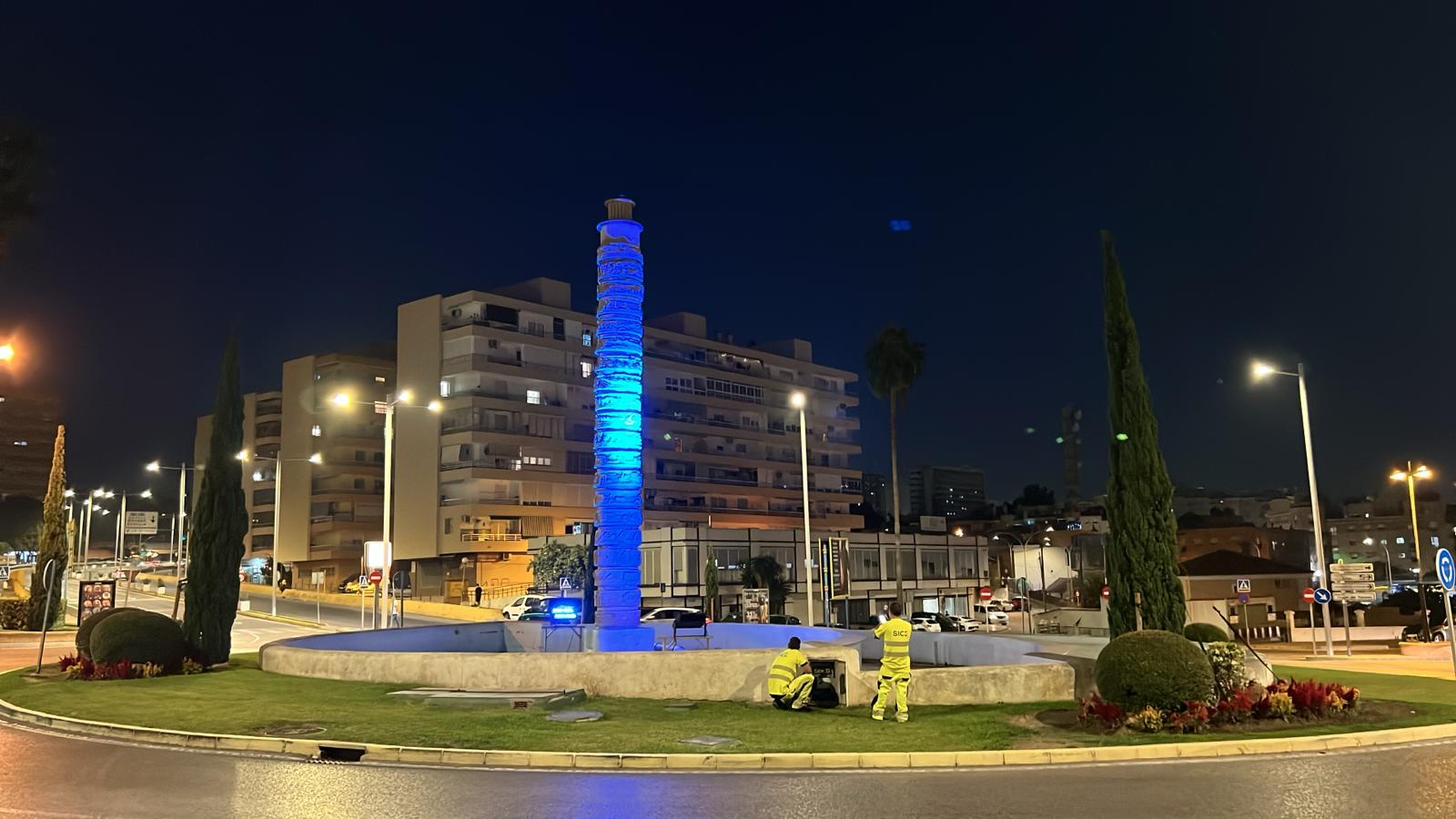 La Fuente del Milenio se ilumina de azul en apoyo al Día Mundial de la Hipertensión Intracraneal Idiopática