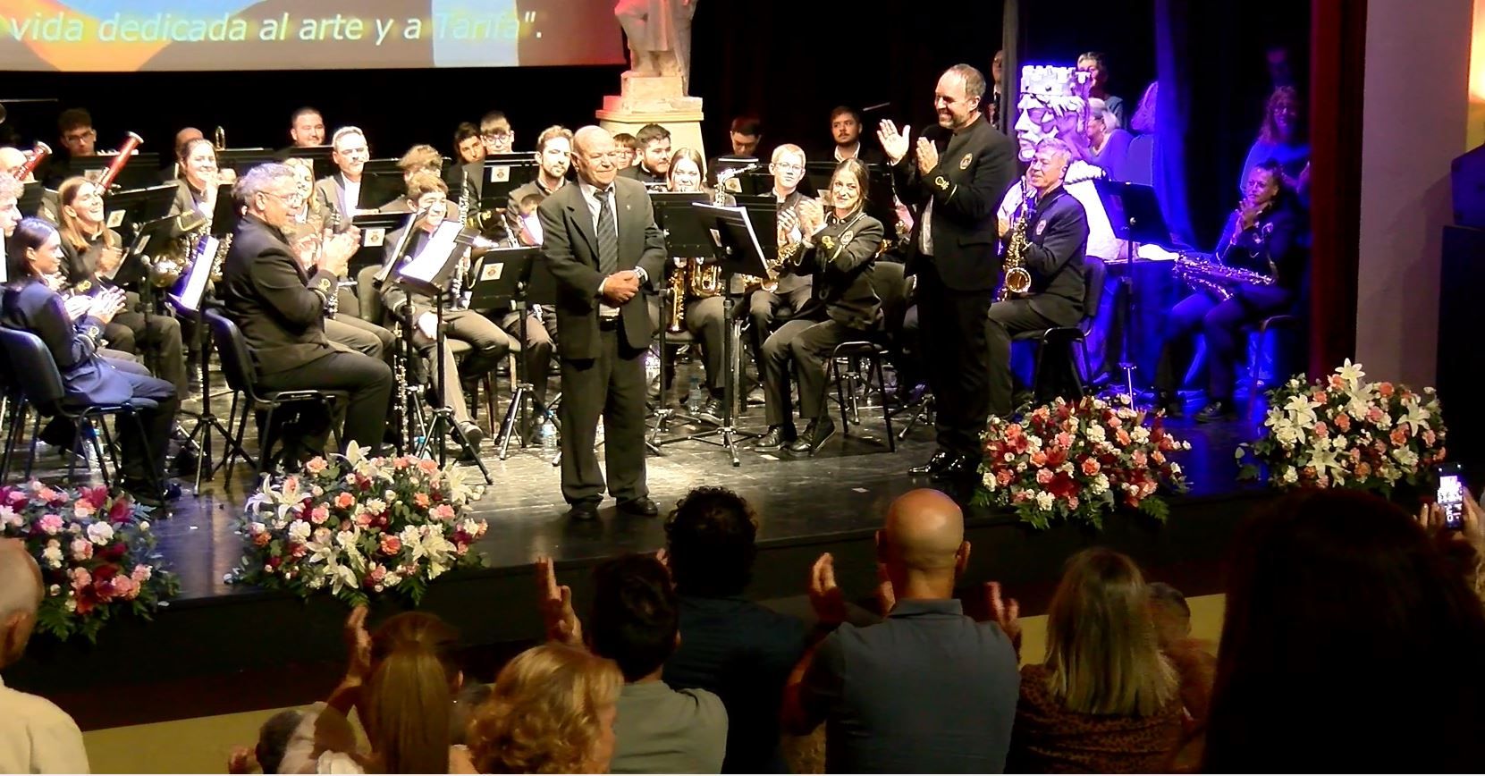 Tarifa concluye el homenaje al pintor local Manuel Reiné con una gala y un pasodoble 