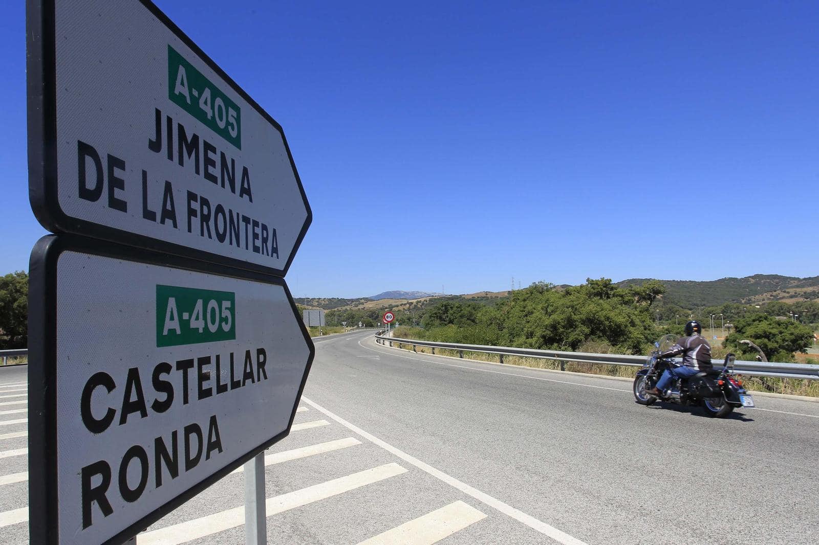 La carretera de la A-405 en su paso por Jimena y Castellar. Imagen de archivo. 