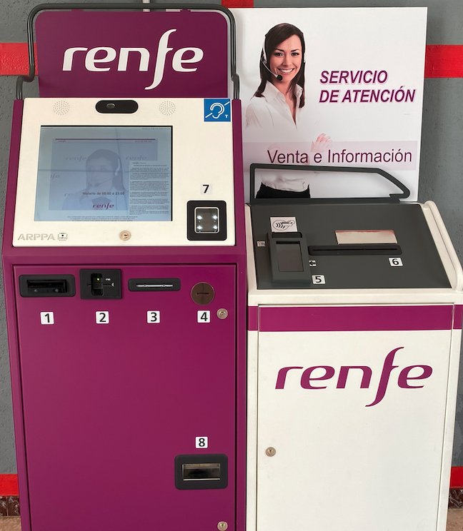 Renfe instala máquinas de atención personalizada en remoto en Jimena y La Línea-San Roque.