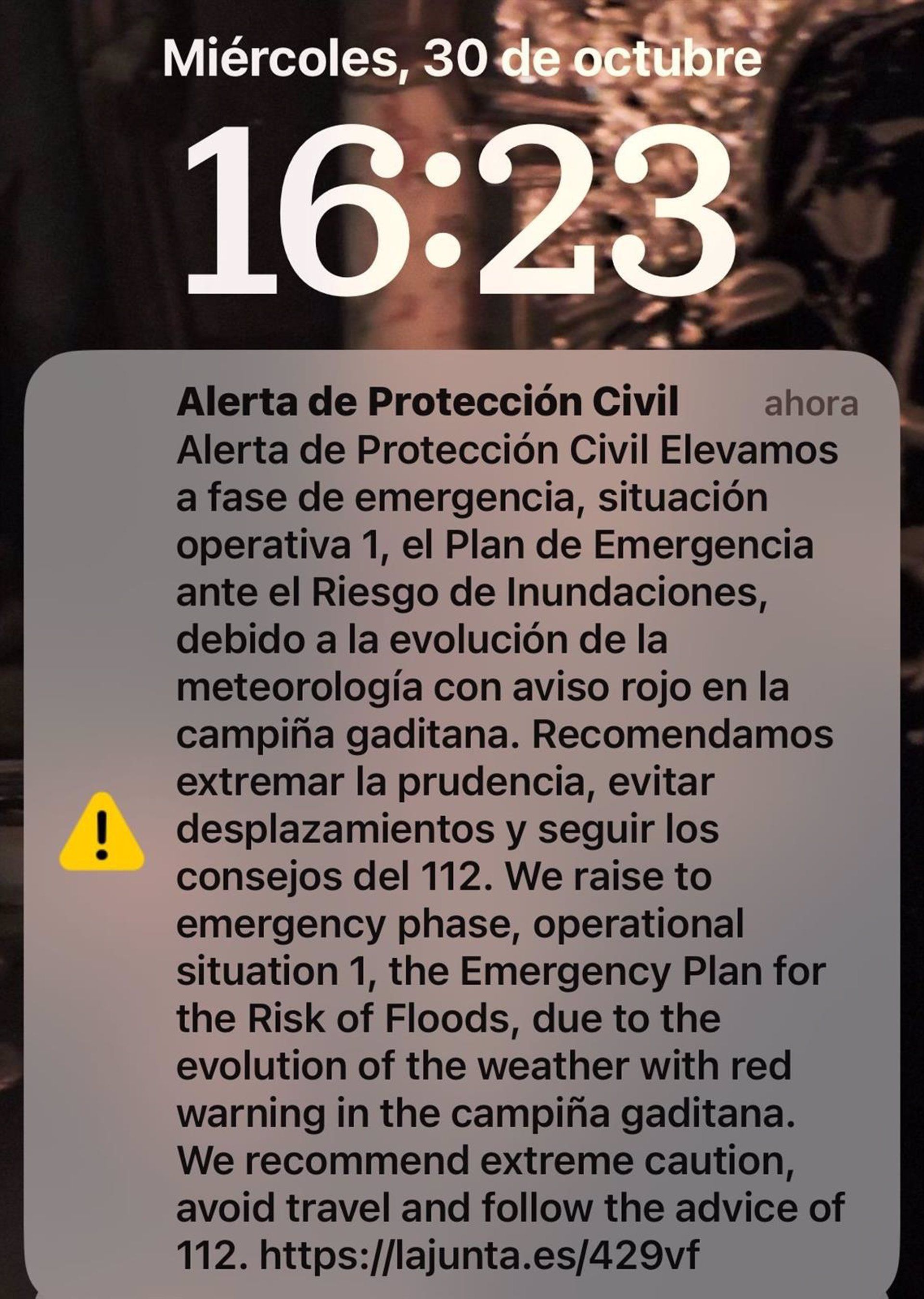 Andalucía activa por primera vez el sistema de alerta en móviles por el aviso rojo en la campiña. Foto: CUENTA DE JUANMA MORENO EN X.