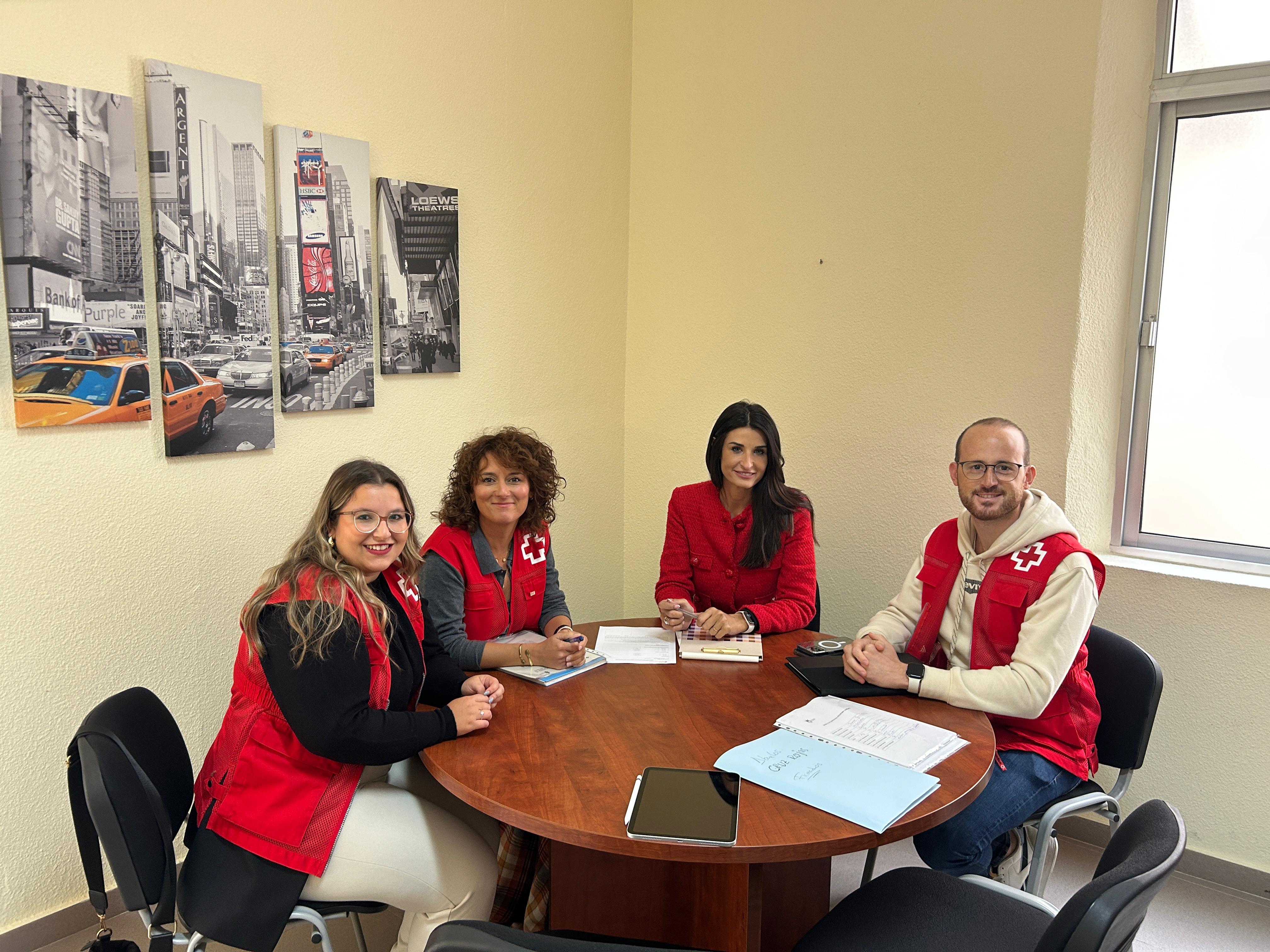 Arranca en Algeciras el proyecto 'Red Social para Personas Mayores: Enrédate' con los primeros usuarios.