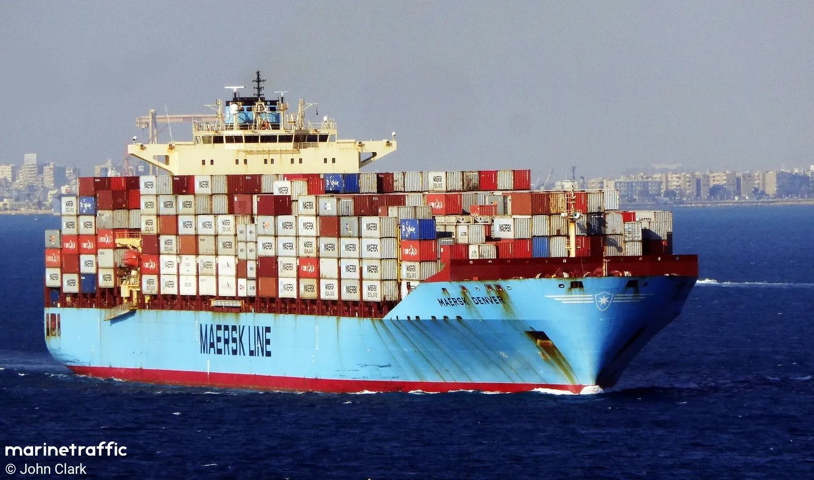 'Maersk Denver'. Exteriores deniega la escala en Algeciras de un buque de Maersk con material para Israel.