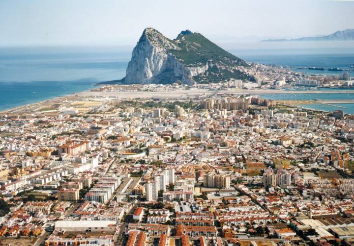 Imagen panorámica de la ciudad de La Línea. La Línea inicia la actualización del Plan Municipal contra el Cambio Climático Imagen panorámica de la ciudad de La Línea. La Línea inicia la actualización del Plan Municipal contra el Cambio Climático