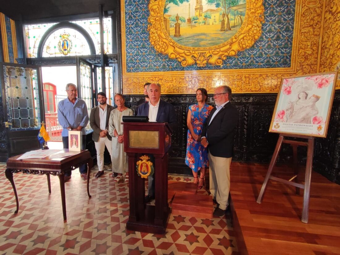 Acto de presentación del cartel de las Fiestas Patronales de la Virgen de la Palma.