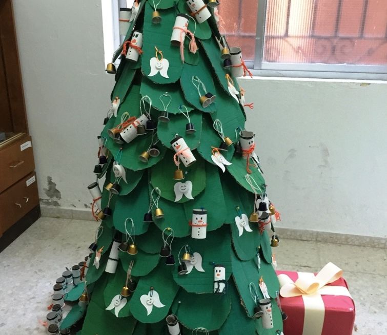 Publicadas las bases del IX Concurso de árboles de Navidad con material reciclado.