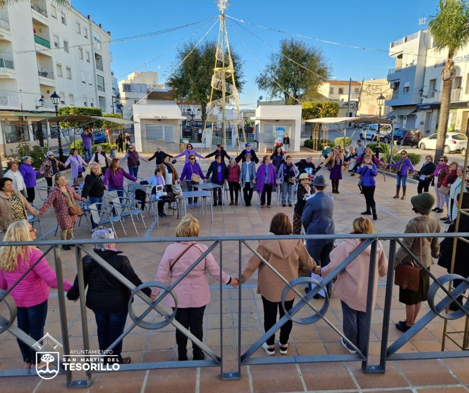 25-N en San Martín del Tesorillo: Día Internacional de la Eliminación de la Violencia contra las Mujeres. Imagen de archivo.