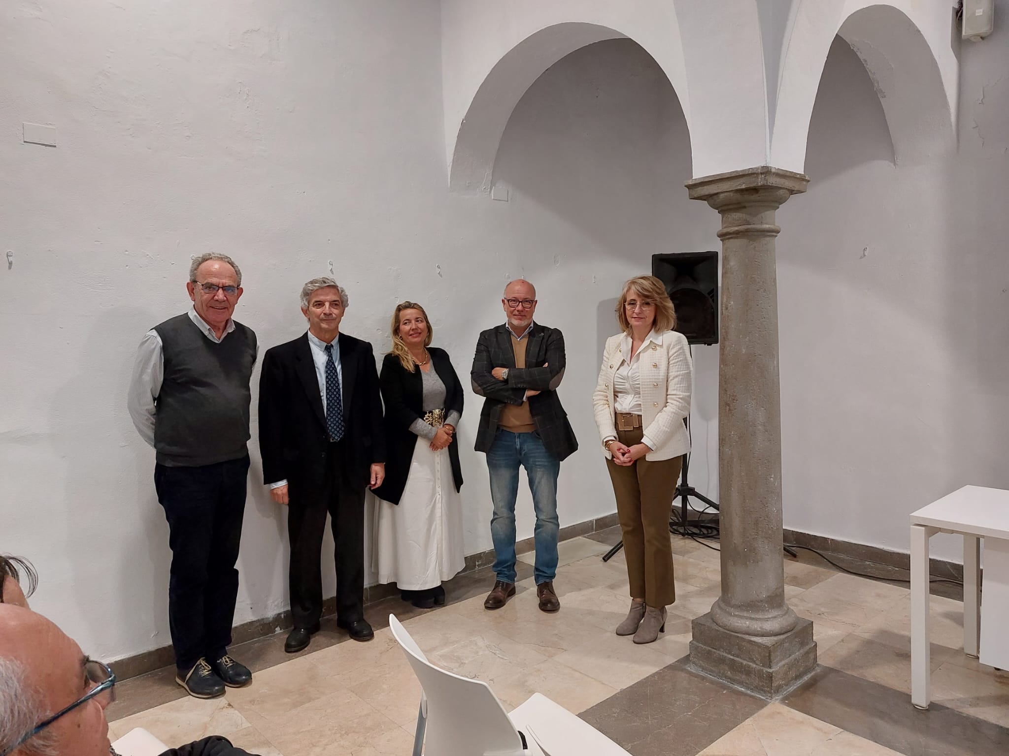 El legado de Antonio Viñas, en una conferencia en el marco de los XXVII Cursos de Otoño.
