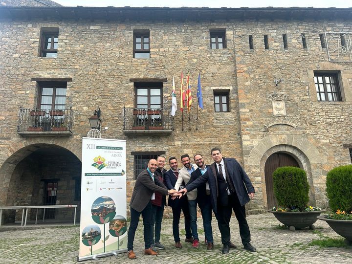 Los pueblos más bonitos del mundo eligen Cádiz para su asamblea general 2026.