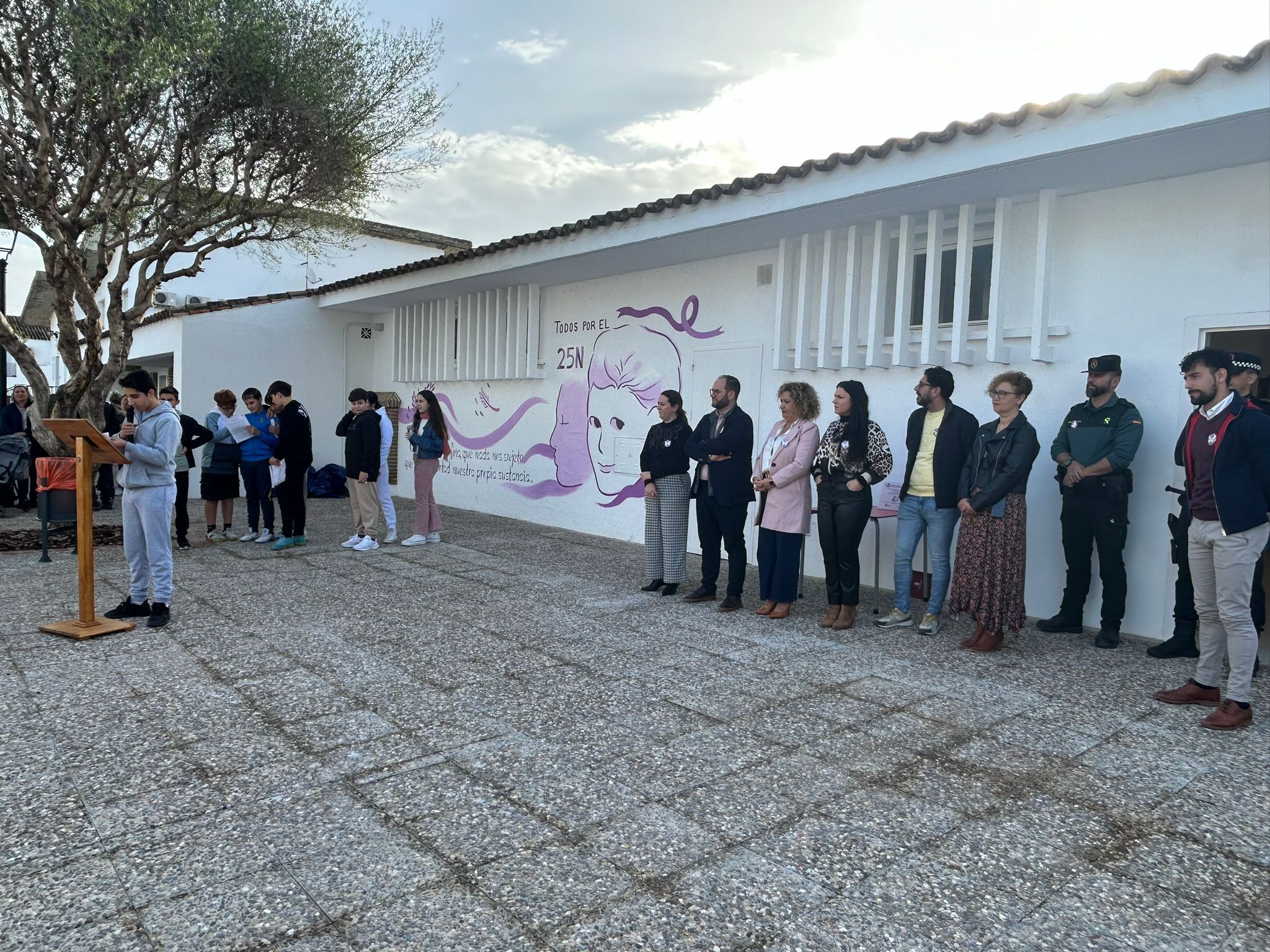 Castellar alza la voz contra la violencia de género