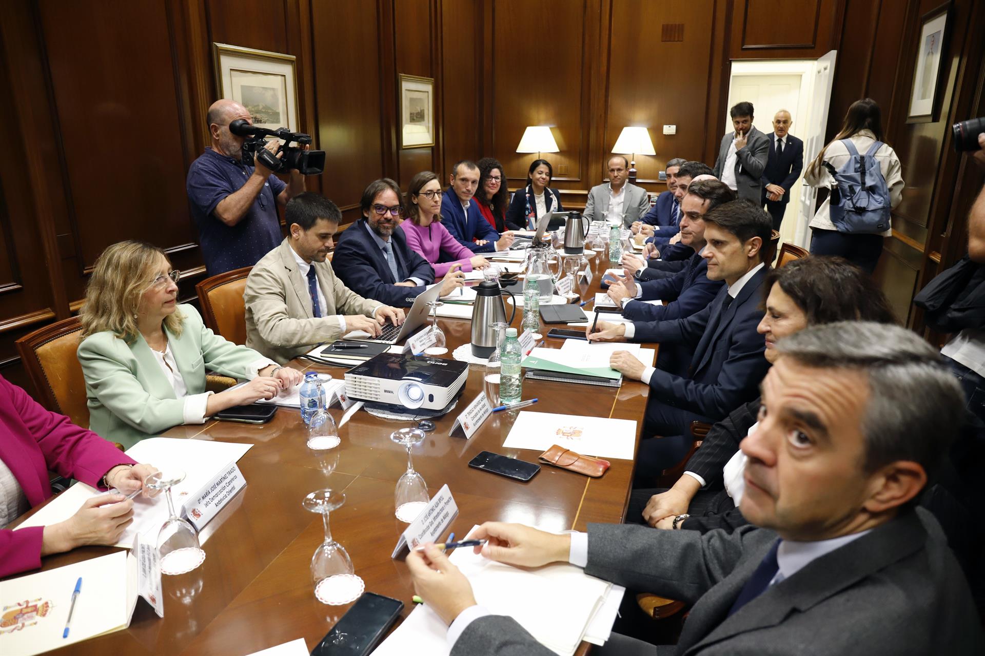 Imagen de las reuniones de los grupos de trabajo interadministrativos para la mejora de la movilidad y el corredor ferroviario de la Costa del Sol celebradas en Málaga. - ALEX ZEA / EUROPA PRESS