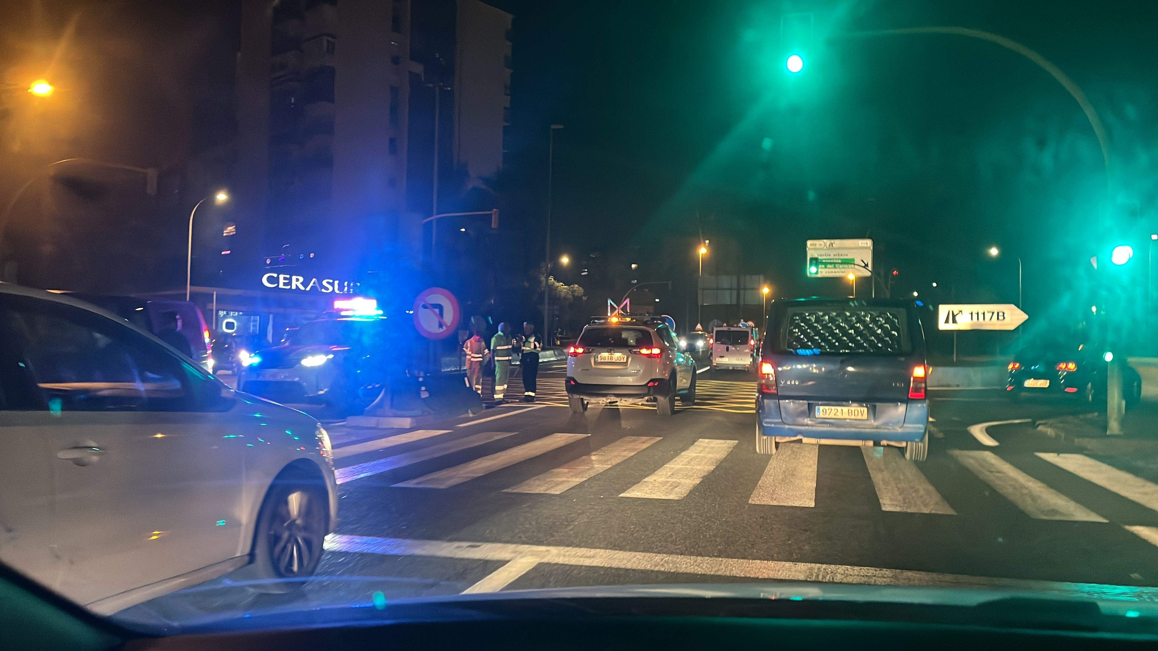 Herido un motorista tras colisionar con una furgoneta en la A-7 a su paso por Algeciras