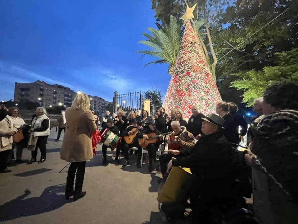 Los Jardines Saccone se engalanan con el Poblado Navideño 
