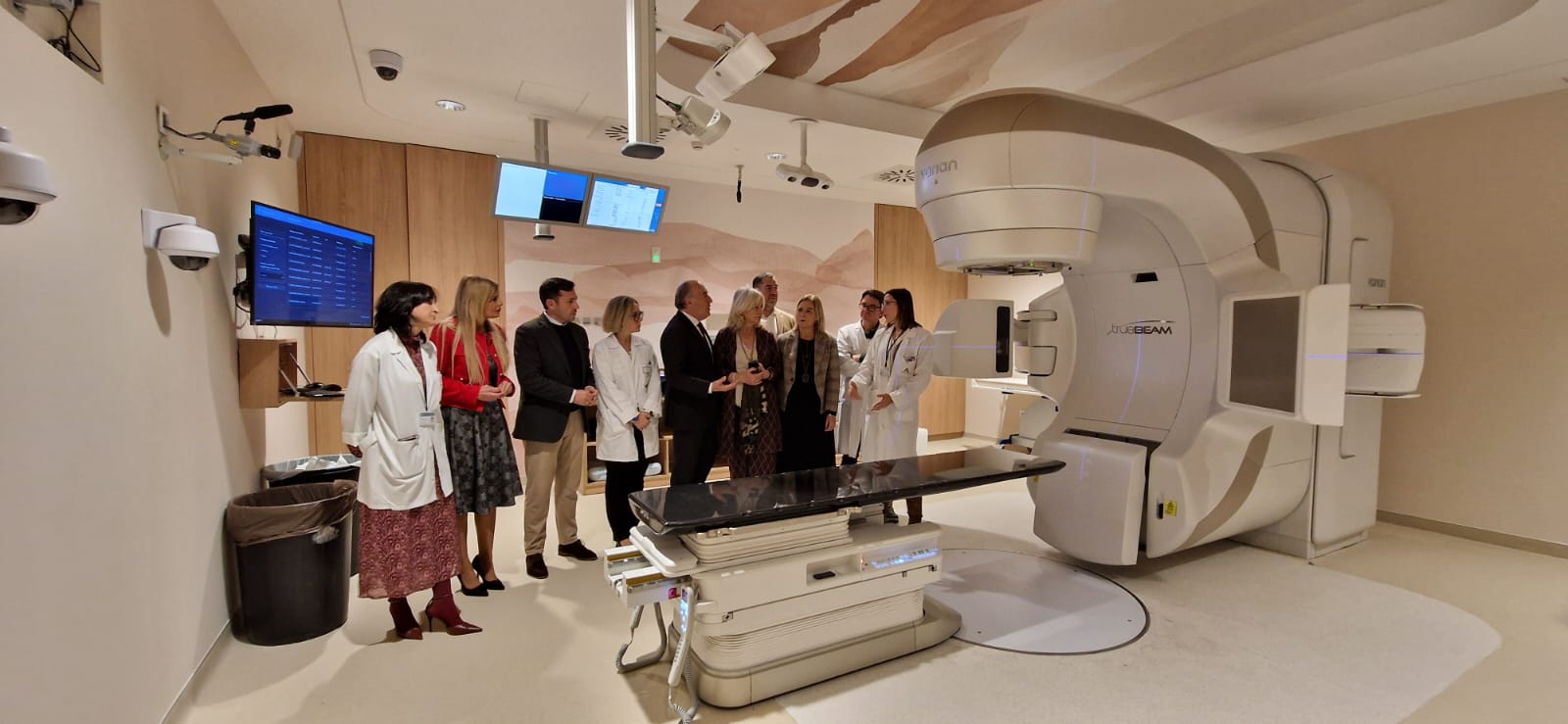 El Hospital Punta de Europa incorpora un nuevo acelerador lineal de electrones para oncología