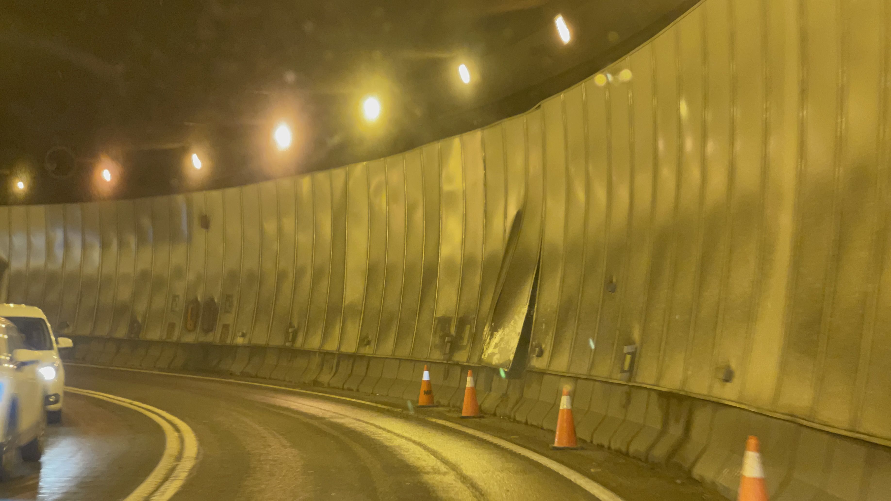 Reabierto el túnel de Acceso Norte del Puerto de Algeciras tras un desprendimiento de tierra. Foto: S.F./ 8Directo
