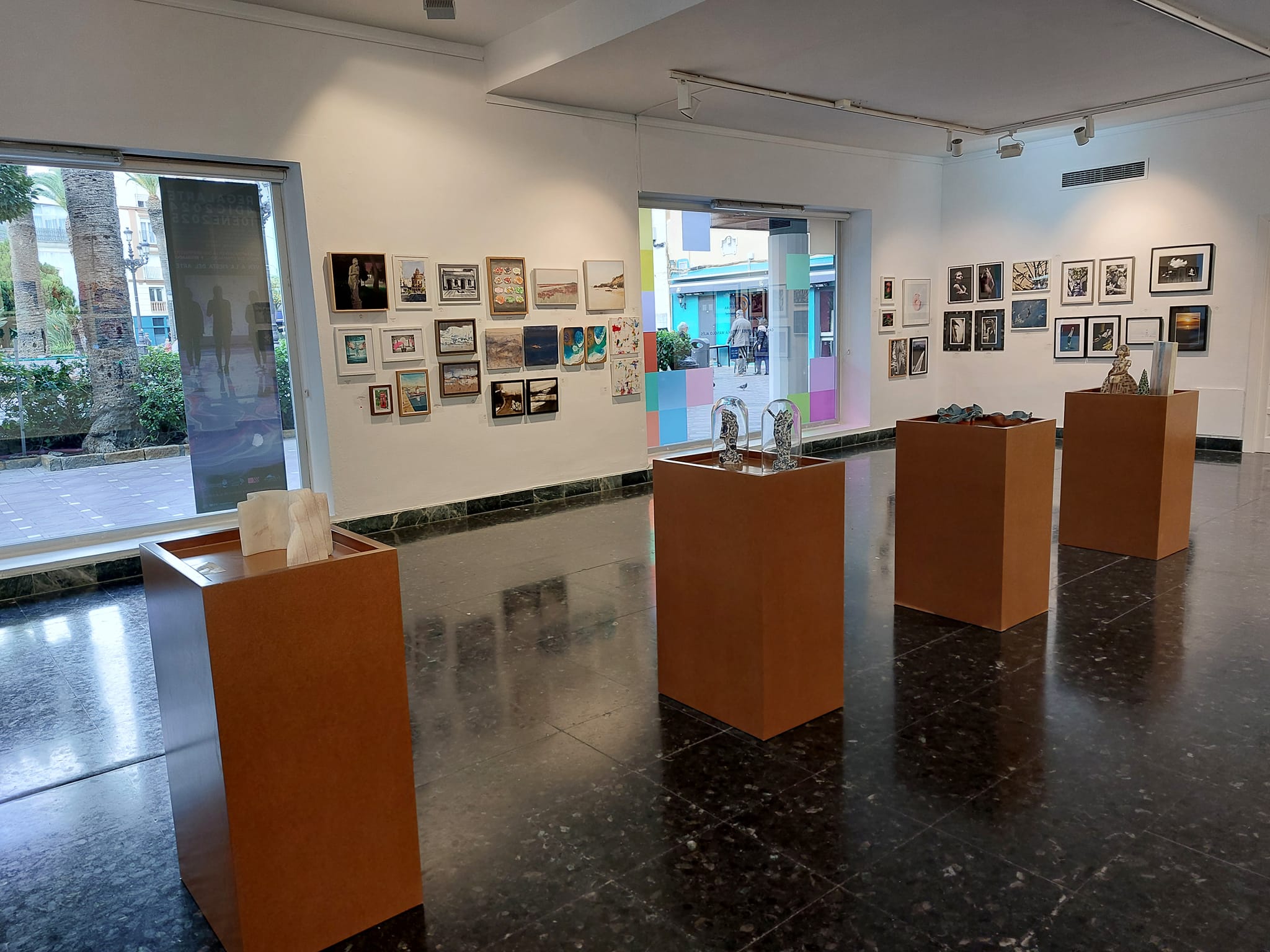 La exposición Regalarte 2024 cierra sus puertas con un éxito de visitas y ventas.