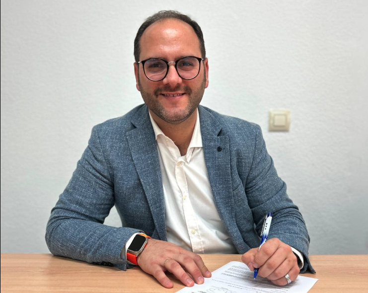 Vaca avala a Montero por su "gran capacidad de gestión y diálogo demostrado"