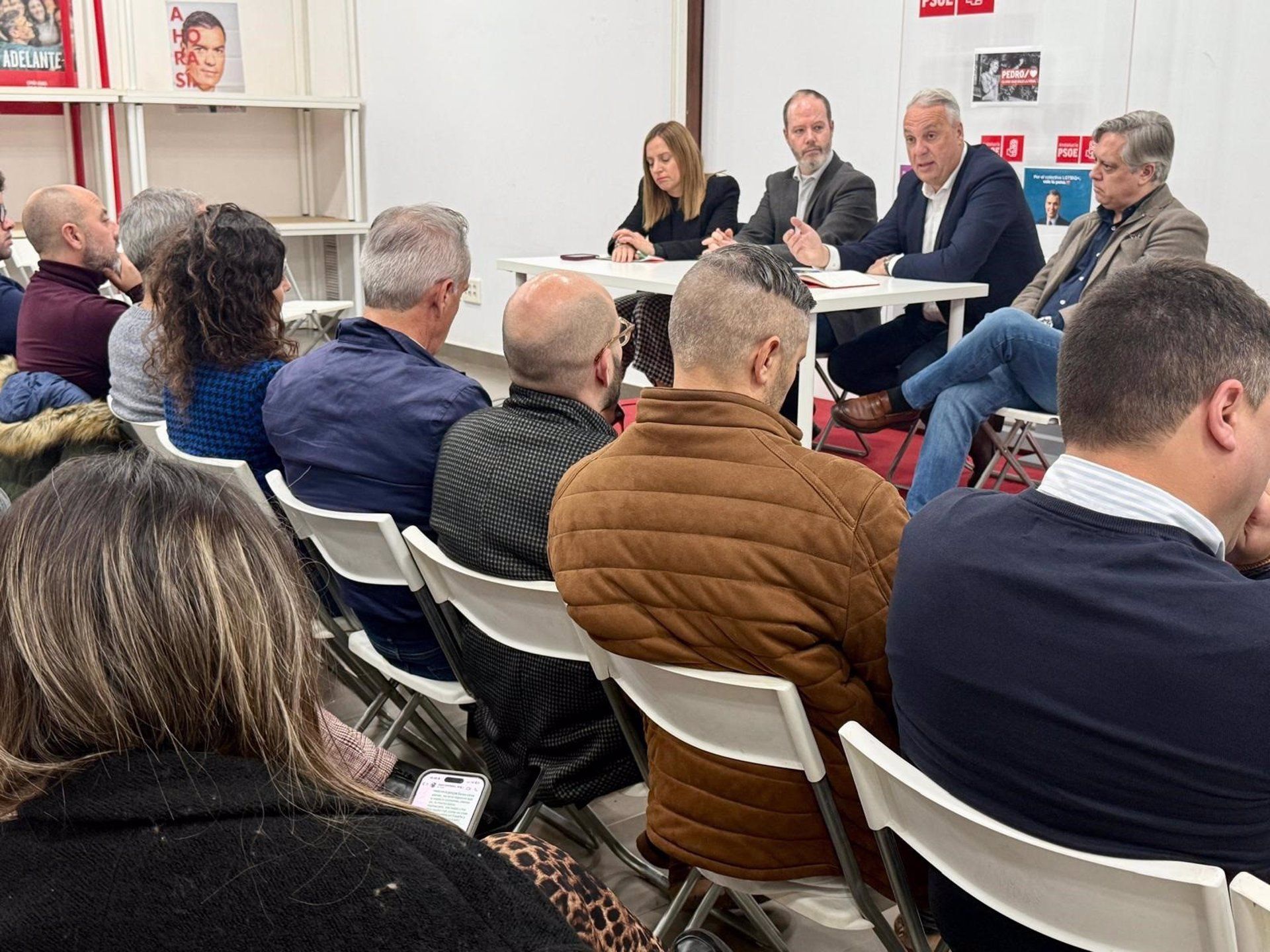 Ruiz Boix inicia en la Bahía las reuniones comarcales con las agrupaciones para abordar el proceso congresual.