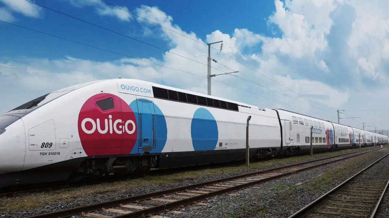 Viajar en tren de Málaga a Madrid: mitad de precio y dos horas y media menos que desde Algeciras. Foto: Ouigo Renfe.