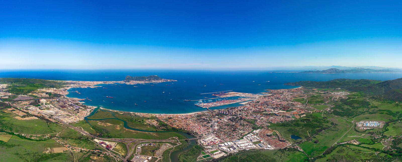 Donde la naturaleza y la historia se entrelazan. En esta imagen, vista aérea de la Bahía. 