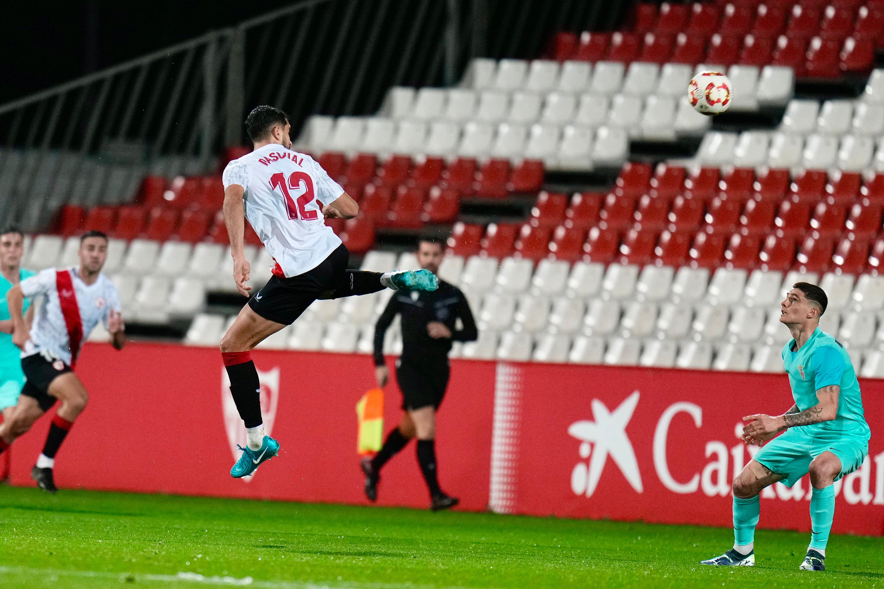 (1-0) Una mala tarde pasa factura al Algeciras. Foto: Sevilla Atlético. 