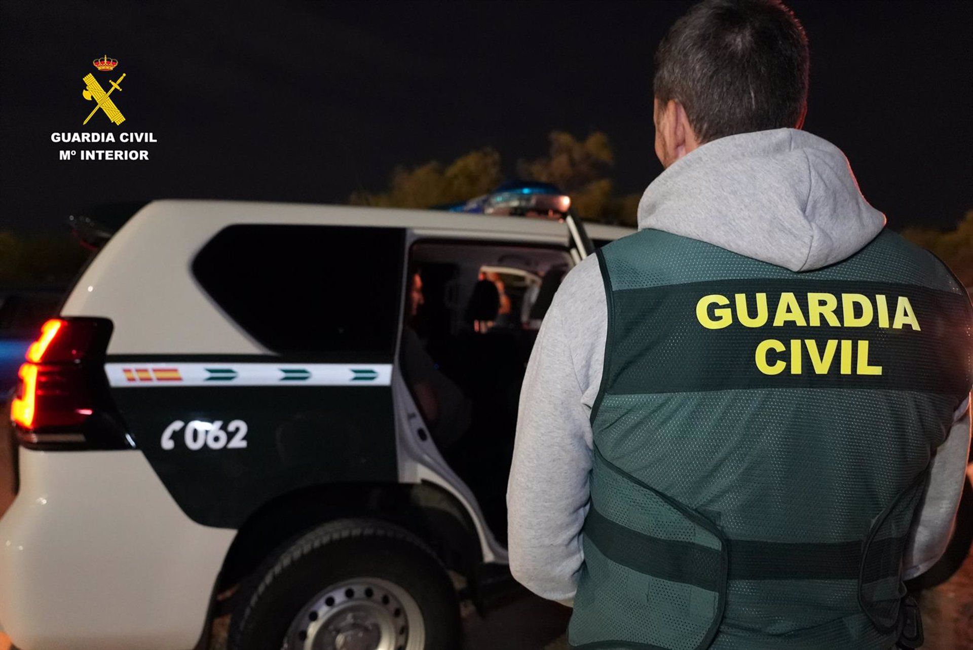 Un agente de la Guardia Civil en una imagen de archivo. - Guardia Civil - Archivo. Detenidos cuatro miembros de una red dedicada al tráfico ilícito de medicamentos en Algeciras