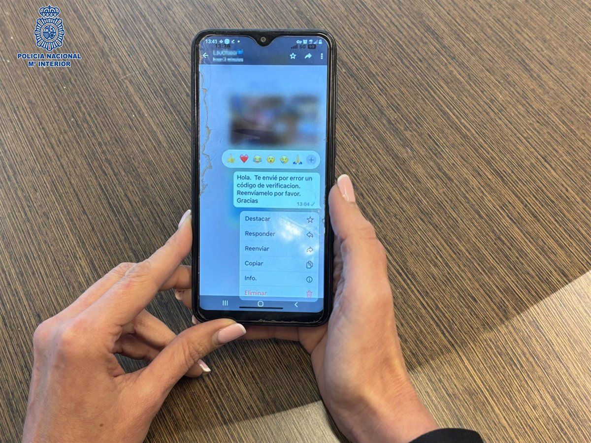 La Policía alerta de un incremento del ciberdelito de secuestro de la cuenta de WhatsApp.