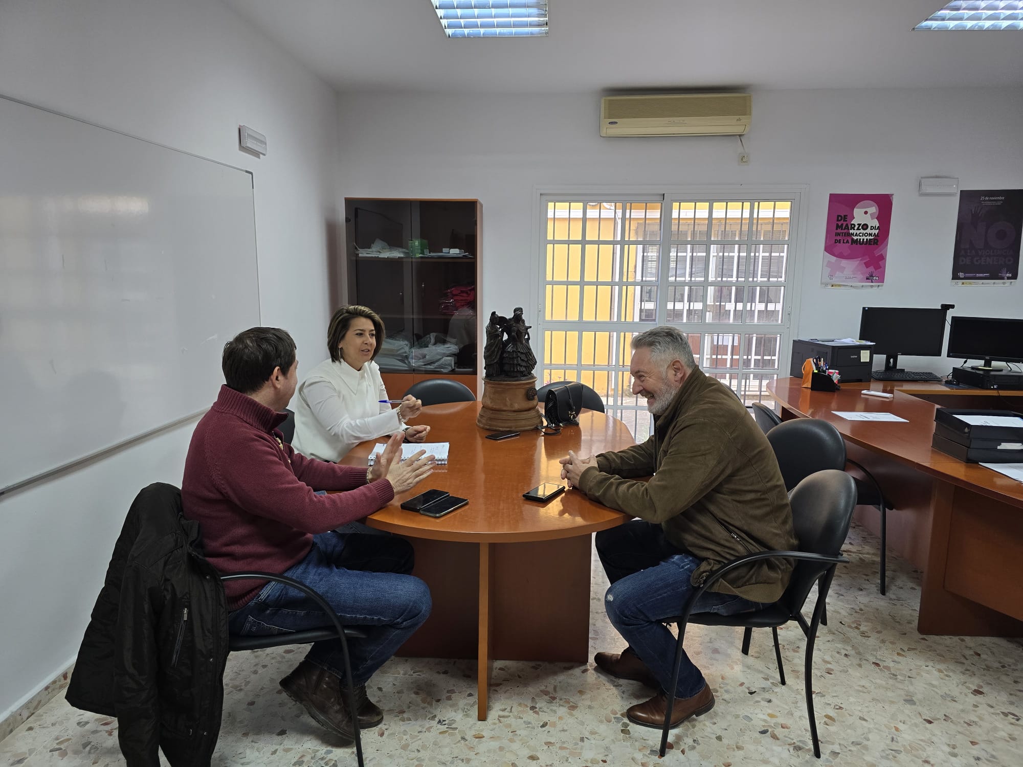 La Línea contará con contenedores adaptados para personas con movilidad reducida.