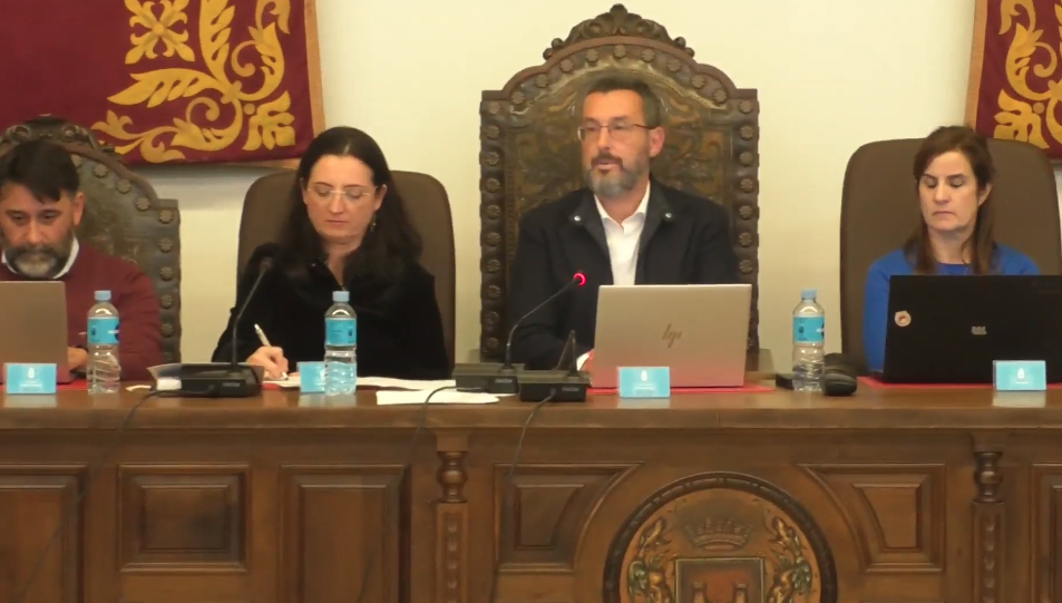 Imagen del pleno. La Línea aprueba el presupuesto municipal de 2025 que asciende a 65 millones de euros