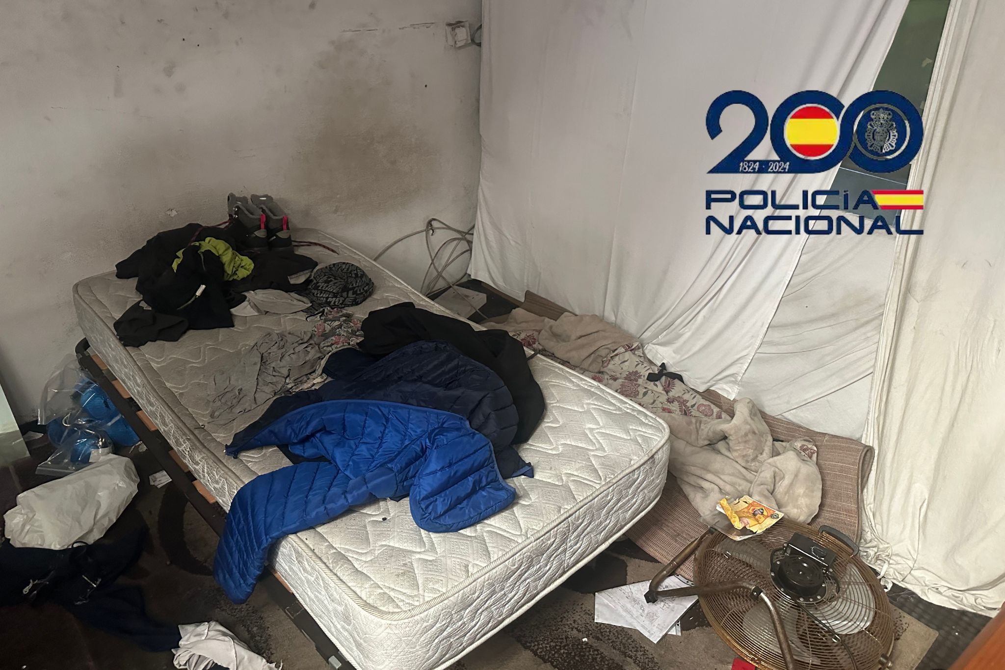 Desmantelan un taller clandestino en La Línea con un trabajador en situación irregular viviendo en condiciones insalubres