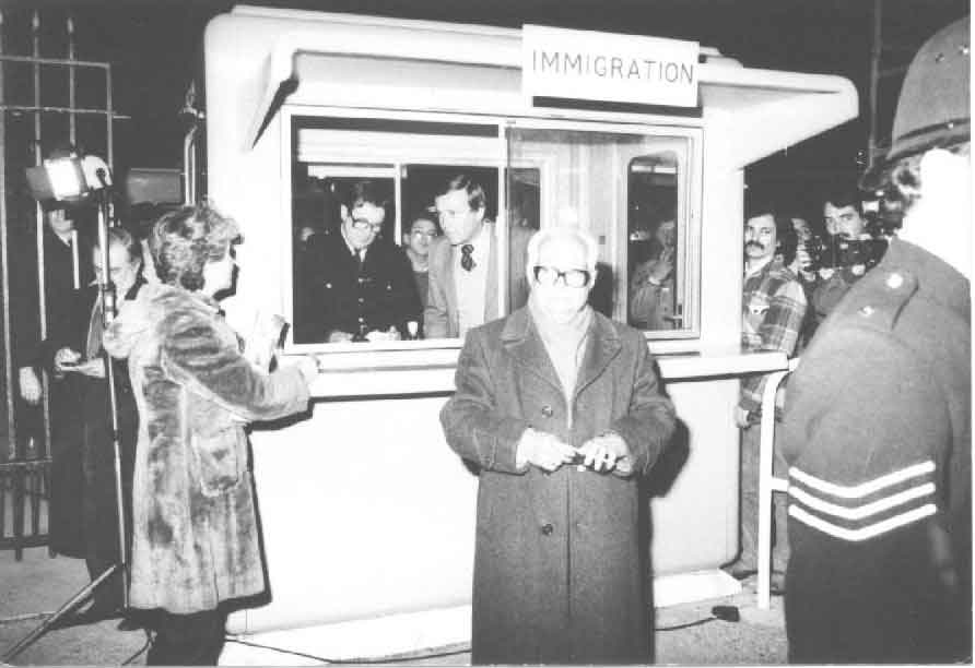 Apertura de la Verja al paso de peatones en 1982. Foto cedida por J. D. Ramos.