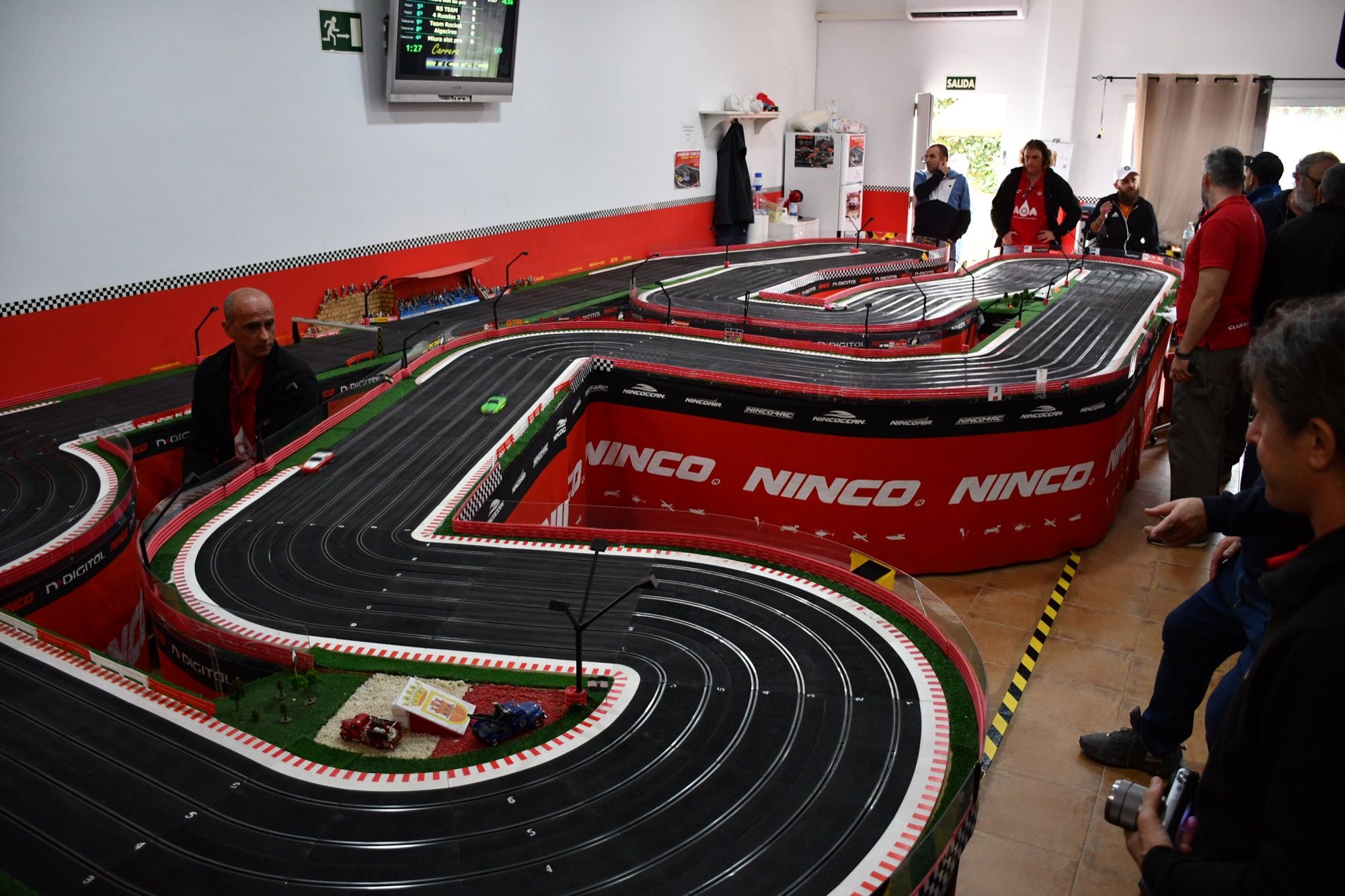 Los mejores pilotos gaditanos de Scalextric se dan cita en La Torrecilla