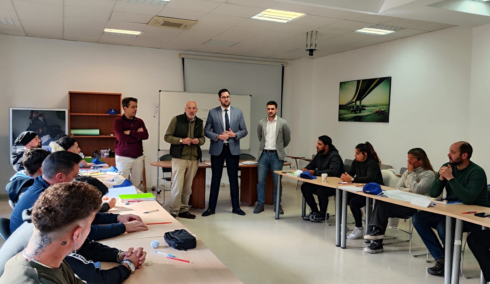 Algeciras impulsa la formación pesquera con un curso de Marinero Pescador