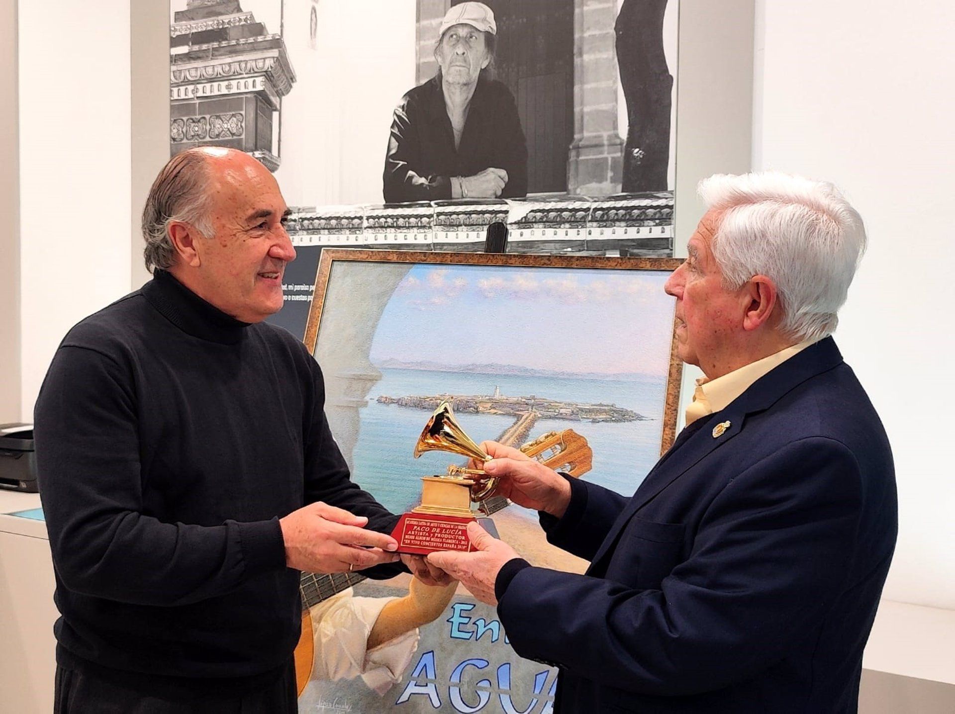 El Grammy Latino otorgado a Paco de Lucía en 2004 se incorpora a los fondos expuestos en su museo de Algeciras. 