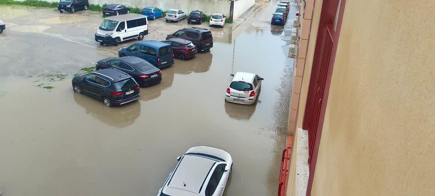 Varias zonas de La Línea sufren inundaciones por la fuerte lluvia 