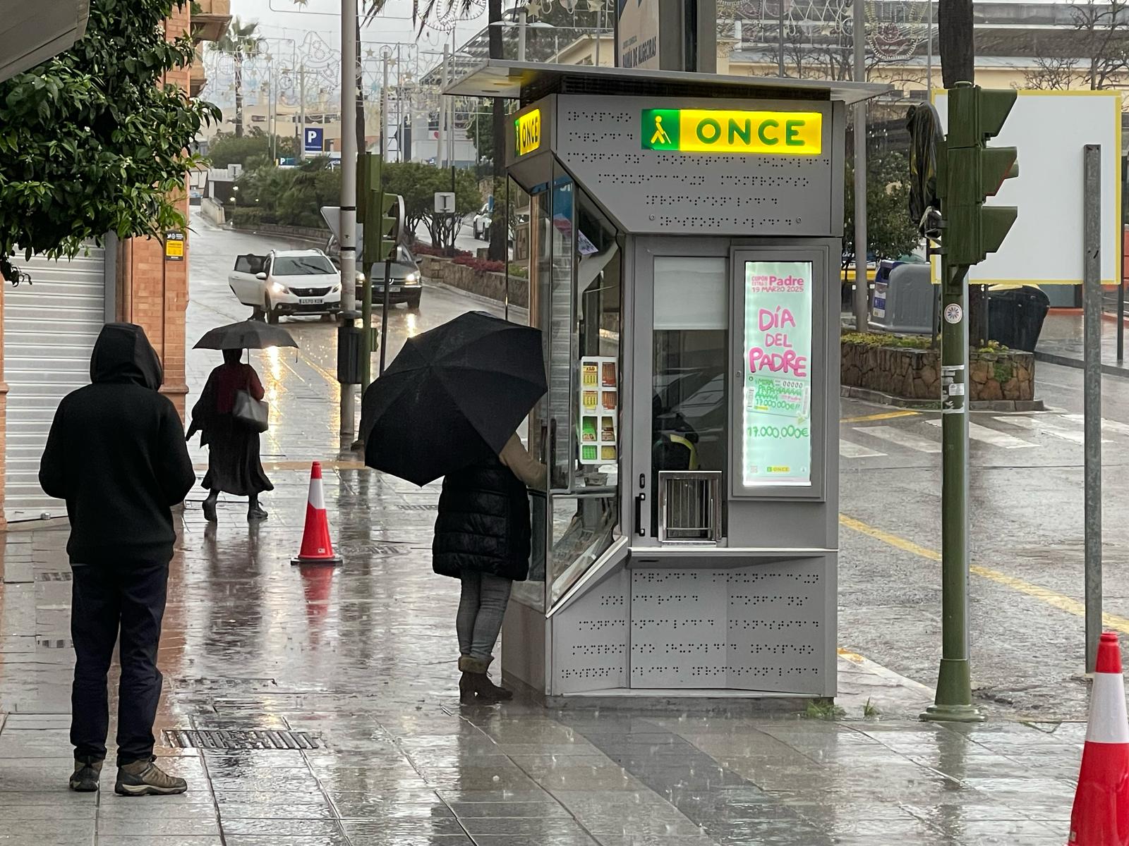 Imagen de un día de lluvia en Algeciras. Archivo. El tiempo en el Campo de Gibraltar en el Carnaval: alta probabilidad de lluvias y tormentas